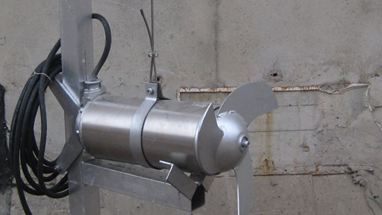 潛水攪拌機在具備那些條件下可以連續(xù)工作？